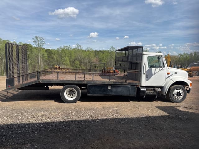 Image of International 4700LP equipment image 1