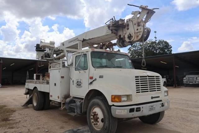 Image of International 4700 equipment image 1