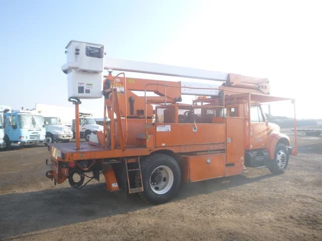 Image of International 4900 equipment image 2