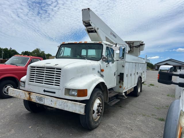 Image of International 4900 equipment image 1