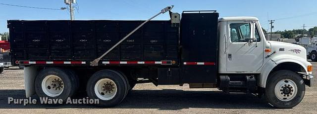 Image of International 4900 equipment image 3