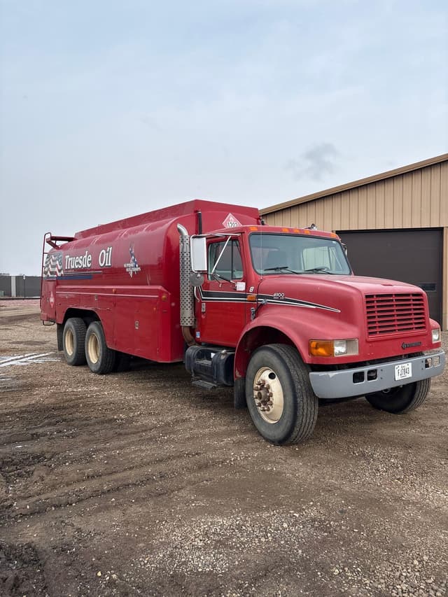 Image of International 4900 equipment image 4