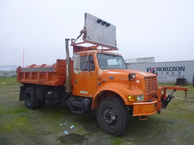 Image of International 4900 equipment image 1