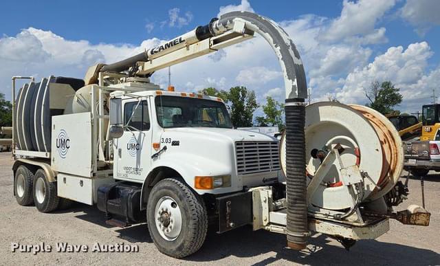 Image of International 4900 equipment image 2