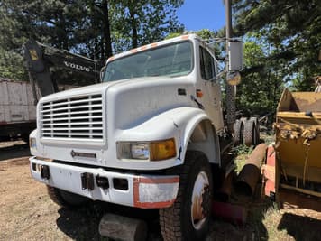 Main image International 4900