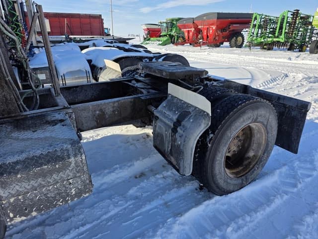 Image of International 8000 equipment image 1