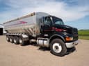 1999 International 8100 Image
