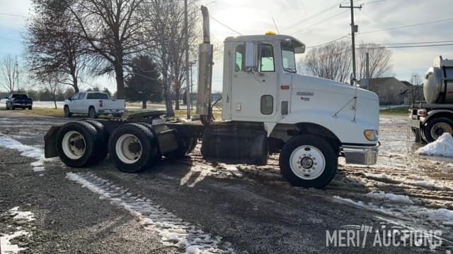 Image of International 9100 equipment image 4