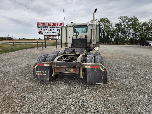 Image of International 9200 equipment image 4