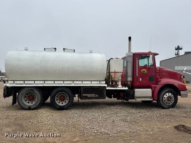 Image of International 9200 equipment image 3