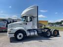 1999 International 9200i Image