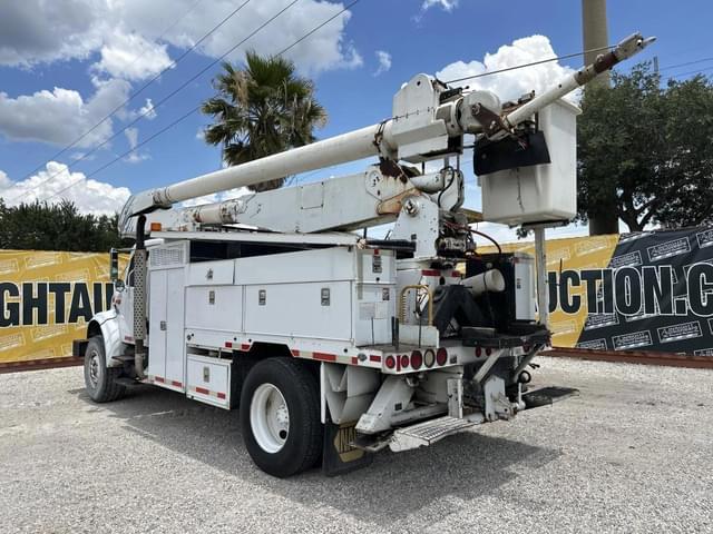 Image of International 4900 equipment image 1