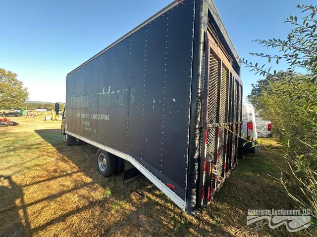 Image of Isuzu NPR equipment image 4