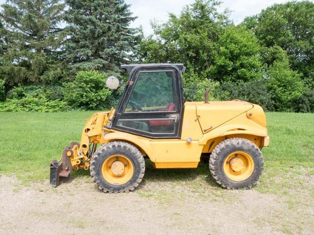Image of JCB 520 equipment image 1