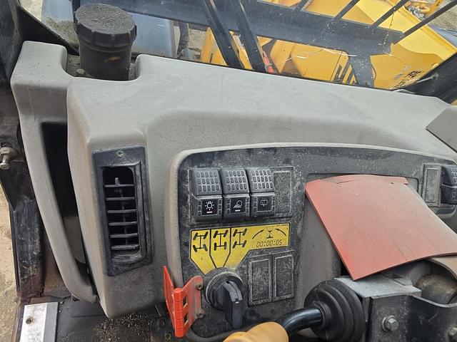 Image of JCB 530 equipment image 1