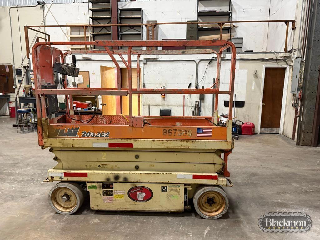 Image of JLG 2032E2 Primary image