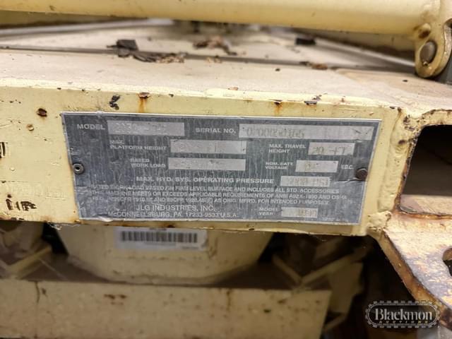 Image of JLG 2032E2 equipment image 4