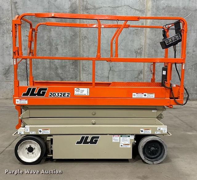 Image of JLG 2032E2 equipment image 3