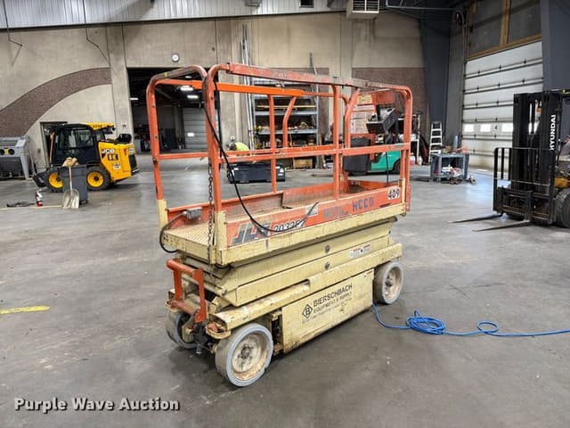 Image of JLG 2032E2 equipment image 4