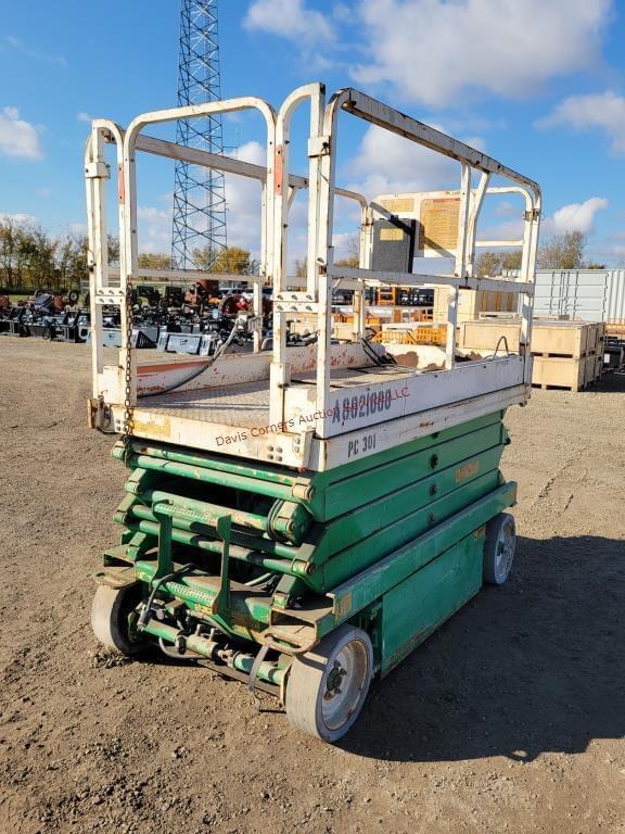 Image of JLG 2646E2 equipment image 3