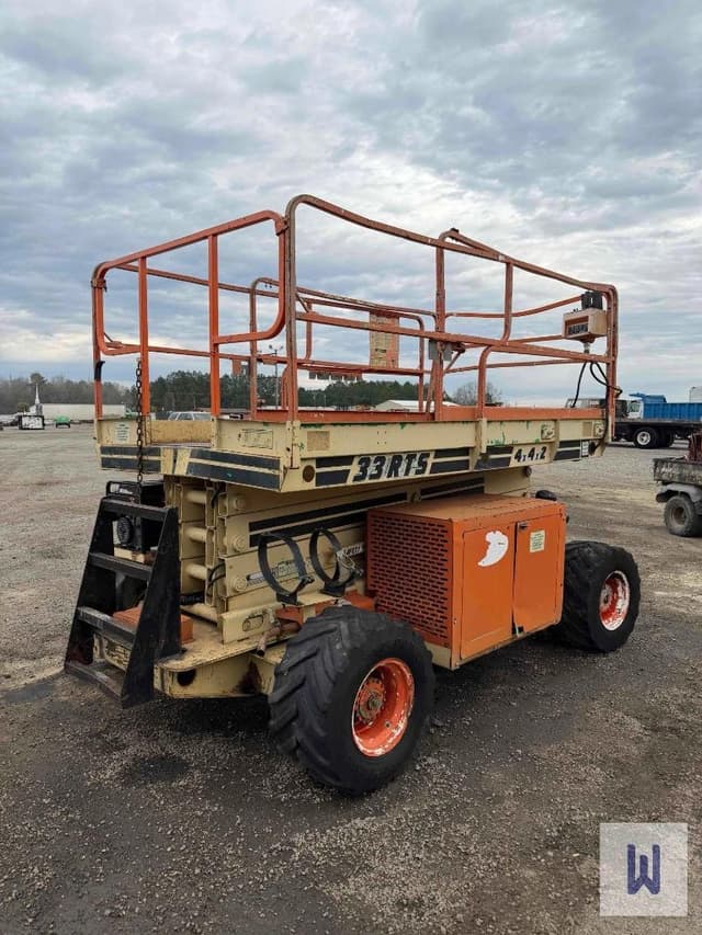 Image of JLG 33RTS equipment image 4