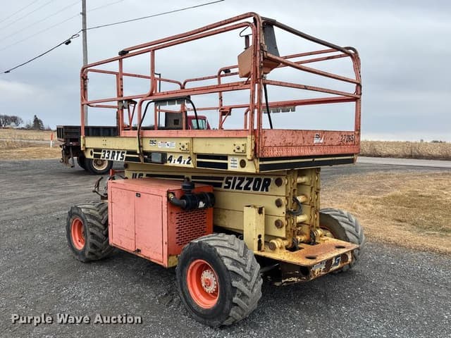 Image of JLG 33RTS equipment image 2