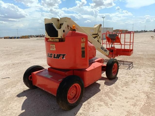 Image of JLG 40E equipment image 2
