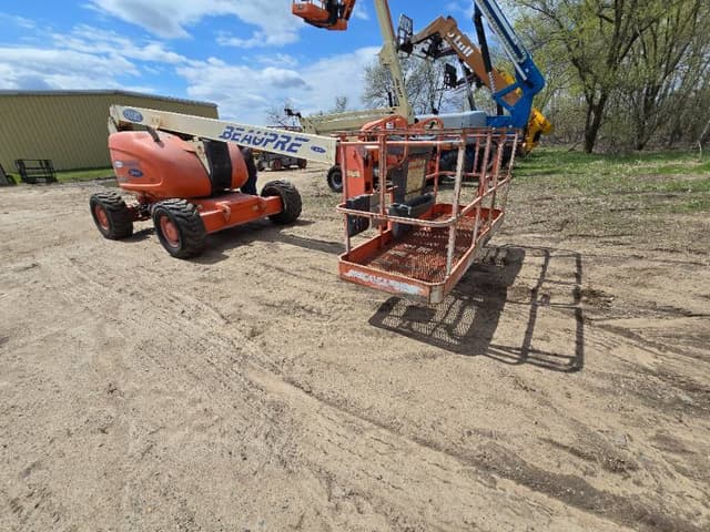 Image of JLG 600A equipment image 3