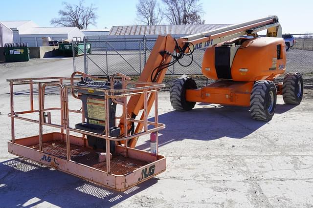 Image of JLG 600AJ equipment image 2