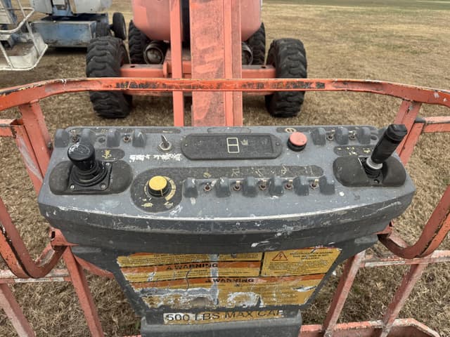 Image of JLG 600AJ equipment image 2