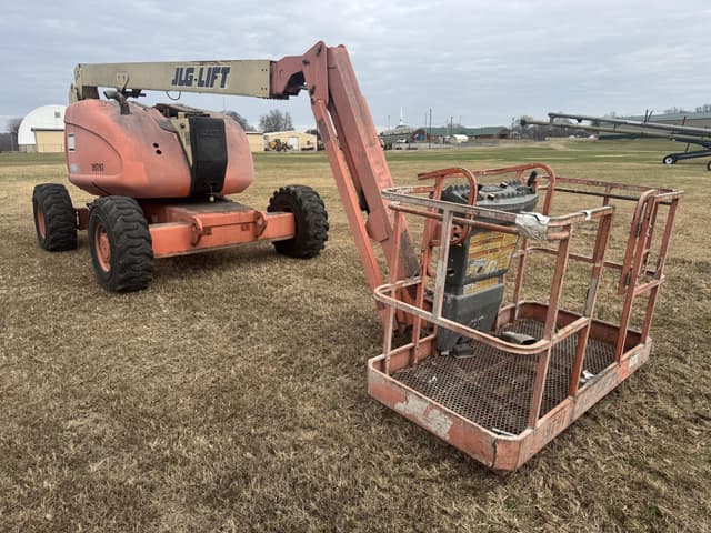 Image of JLG 600AJ equipment image 3