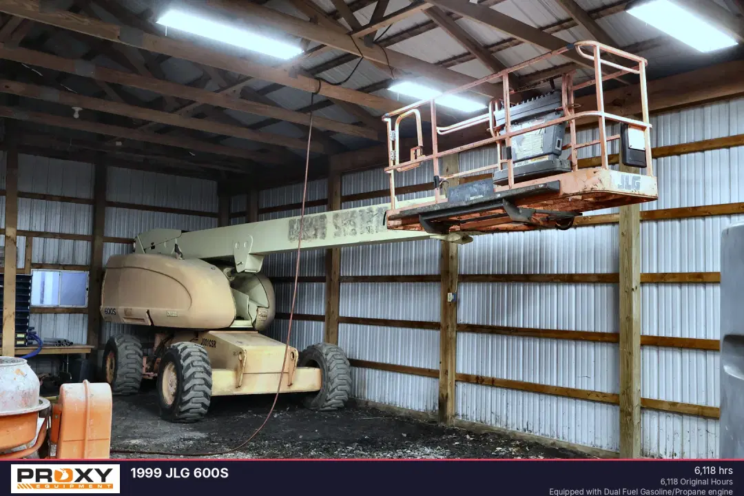 Image of JLG 600S Primary image