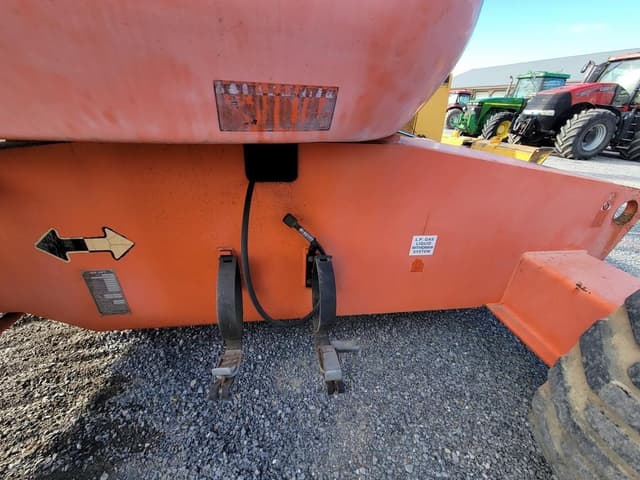 Image of JLG 600S equipment image 4