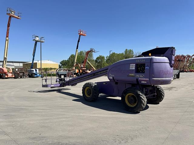 Image of JLG 600S equipment image 3