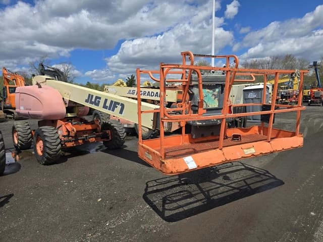 Image of JLG 600S equipment image 3
