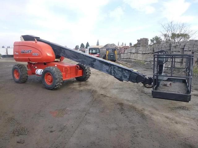 Image of JLG 600S equipment image 1