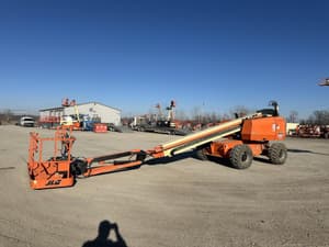 1999 JLG 660SJ Image