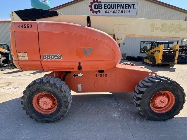 Image of JLG 660SJ equipment image 1