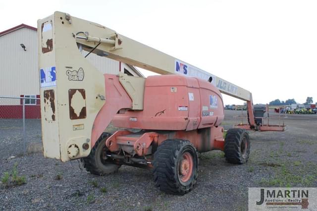 Image of JLG 800A equipment image 2
