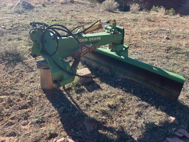 Image of John Deere 115 equipment image 3