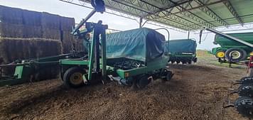 Main image John Deere 1560 3