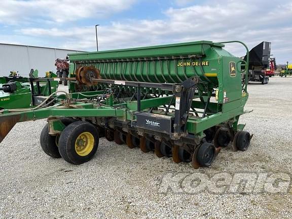 1999 John Deere 1560 Equipment Image0