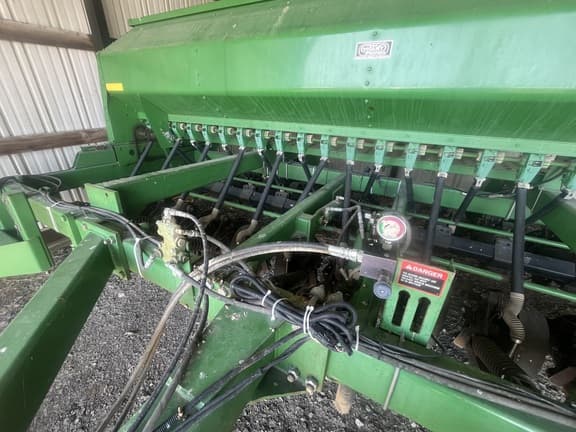 Image of John Deere 1560 equipment image 2