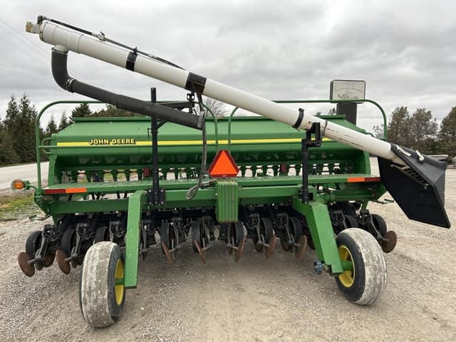 Image of John Deere 1560 equipment image 4