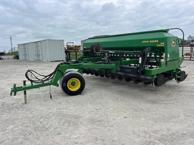 Image of John Deere 1560 equipment image 1
