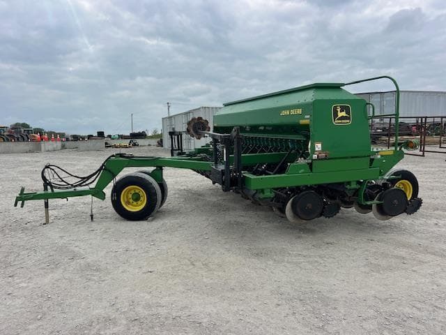 Image of John Deere 1560 equipment image 2
