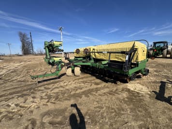 Main image John Deere 1560