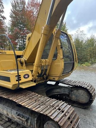 Image of John Deere 160LC equipment image 2