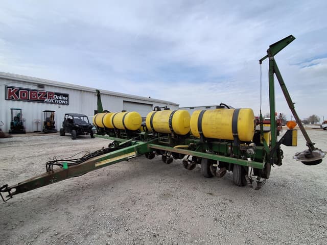 Image of John Deere 1750 equipment image 2