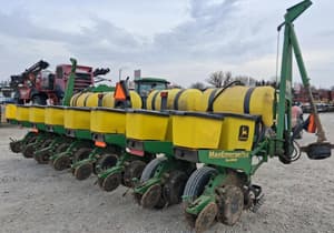 1999 John Deere 1750 Image